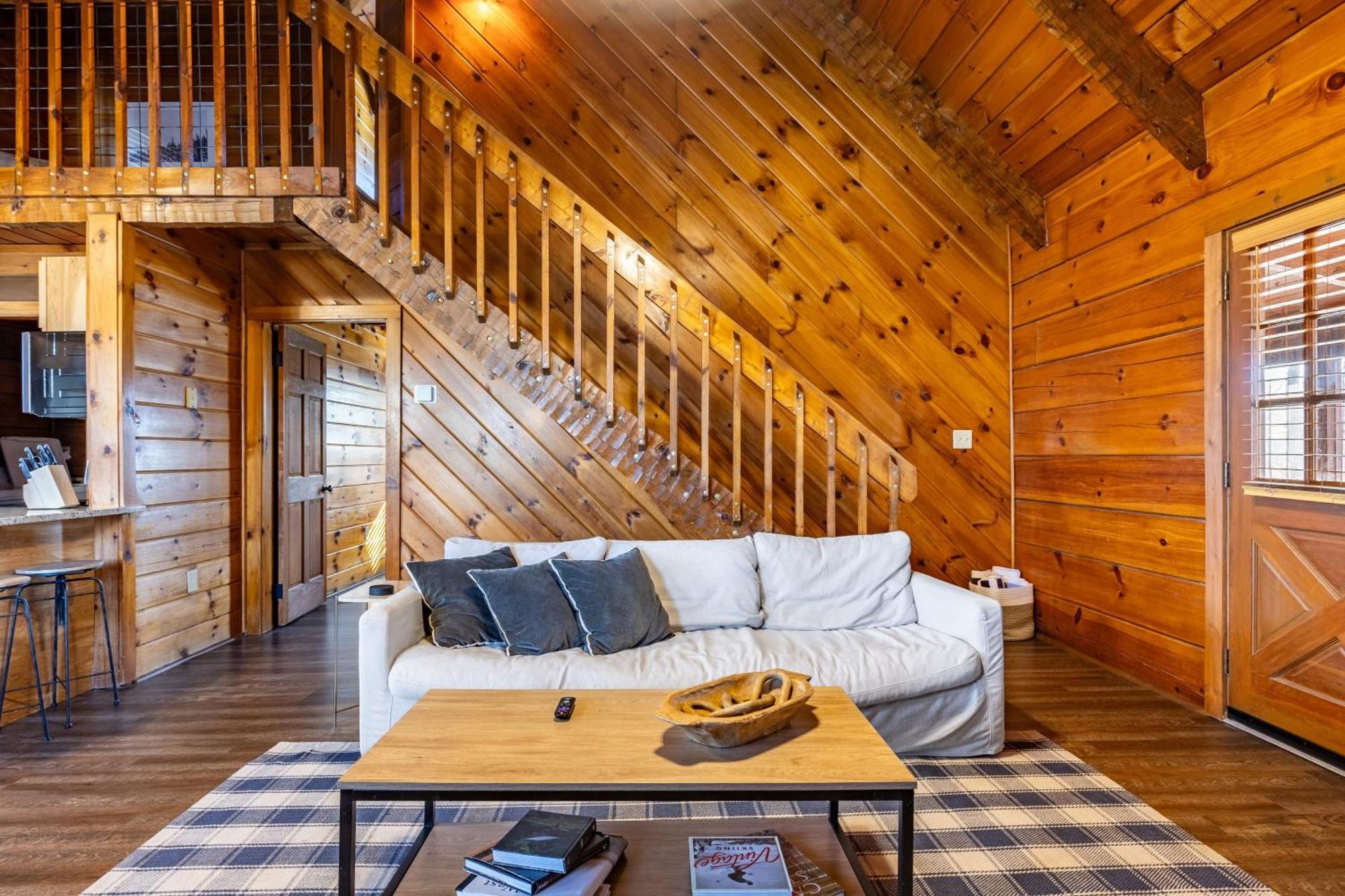 Dudley II By Avantstay Comfortable Cabin W Hot Tub Views Pigeon Forge Bagian luar foto